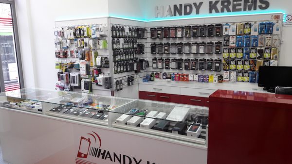 Sitzecke im Geschäft von Handy Krems